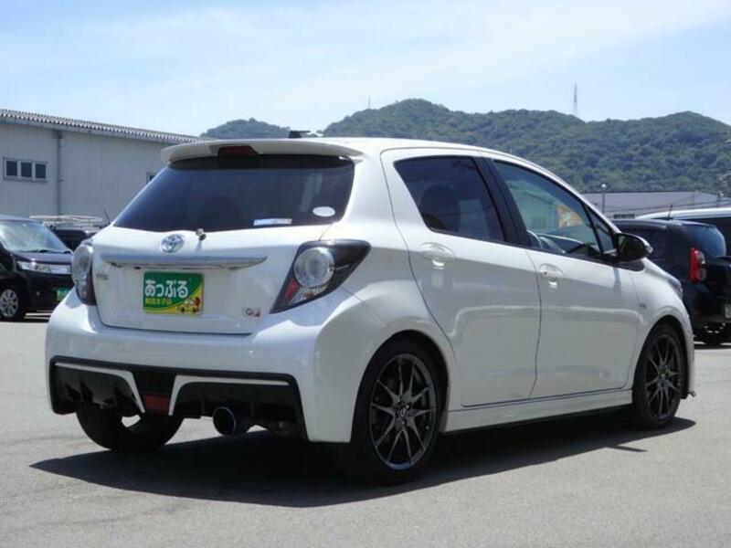 VITZ-8