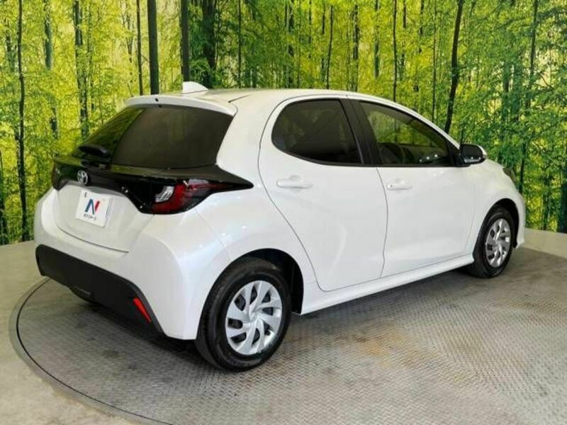 YARIS-17