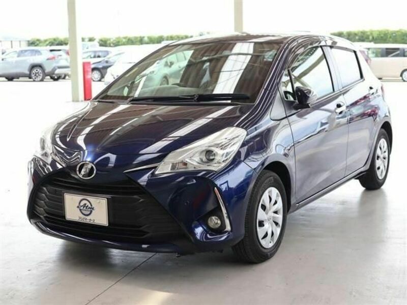 TOYOTA　VITZ