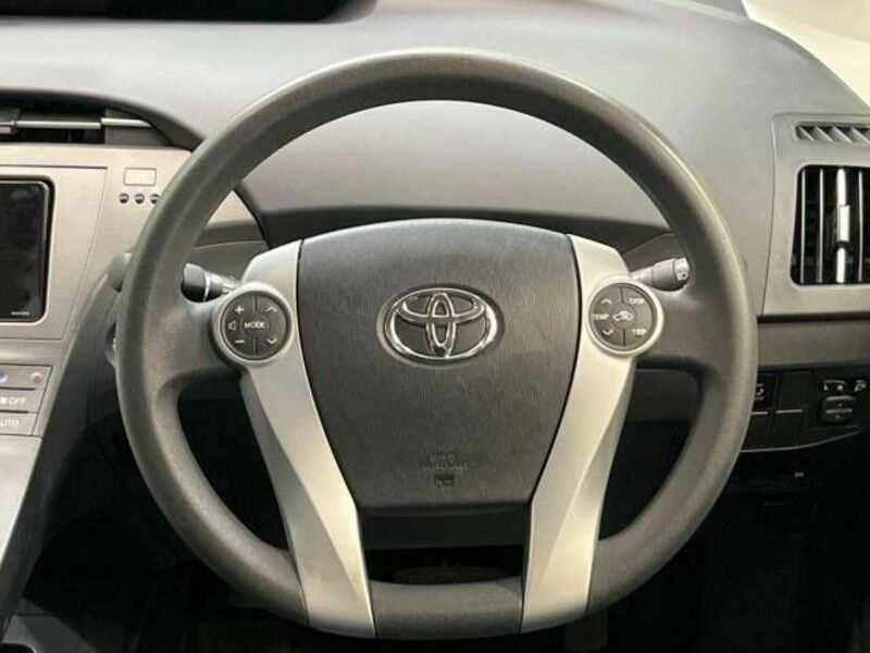 PRIUS-10