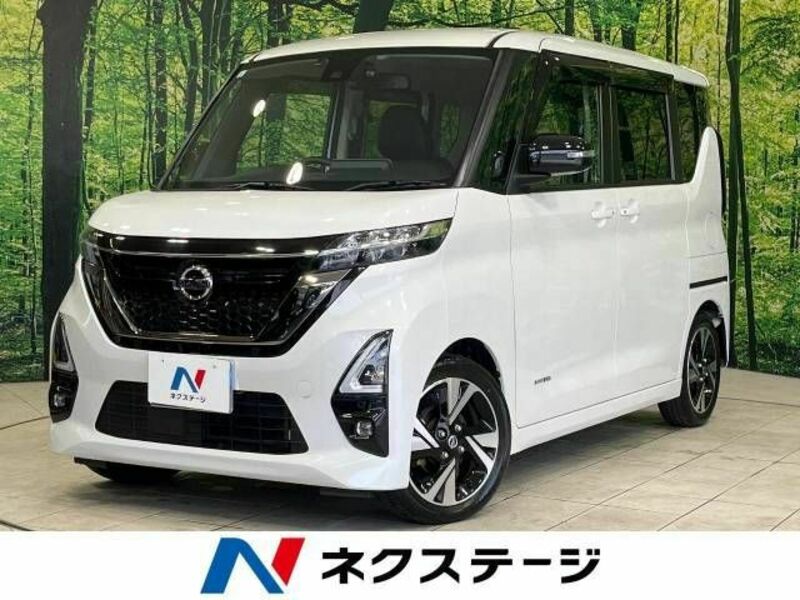 NISSAN　ROOX