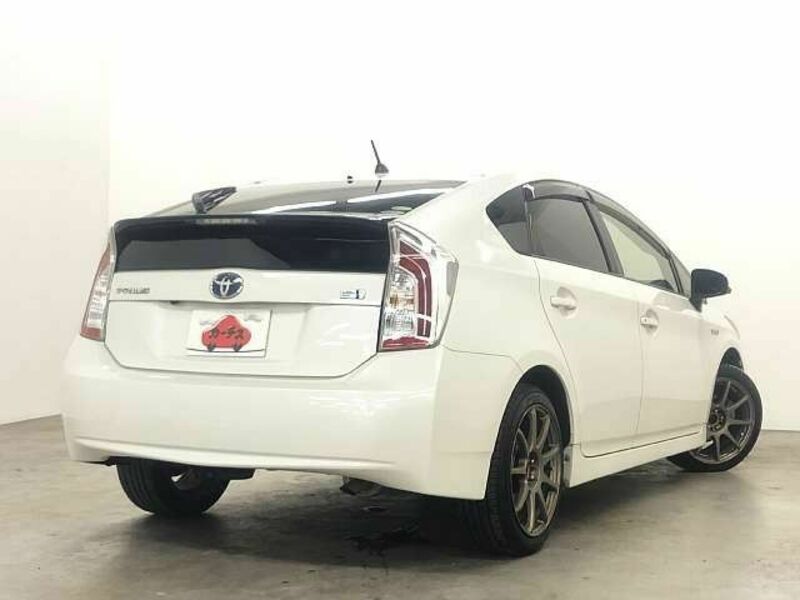 PRIUS-2