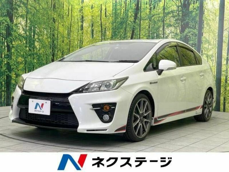 TOYOTA　PRIUS