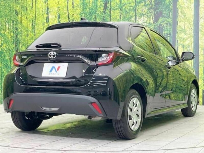 YARIS-17