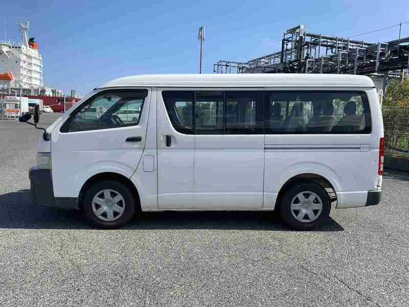 HIACE Wagon-1