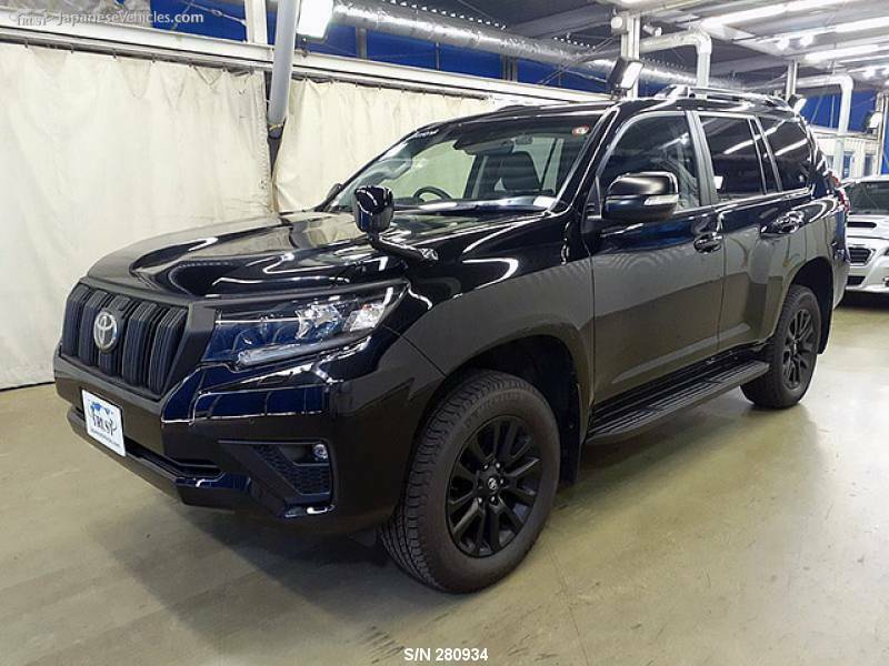 TOYOTA　LAND CRUISER PRADO