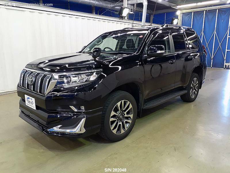 TOYOTA　LAND CRUISER PRADO