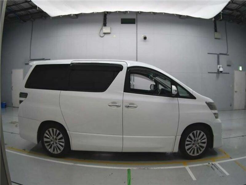 VELLFIRE-2