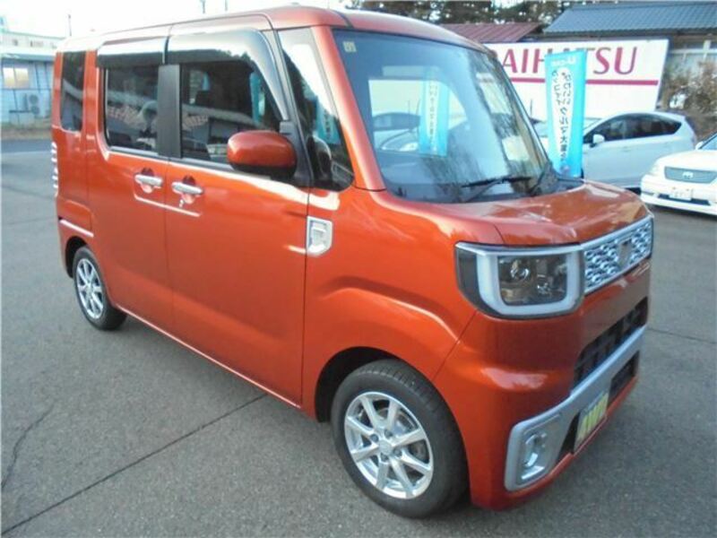 DAIHATSU　WAKE