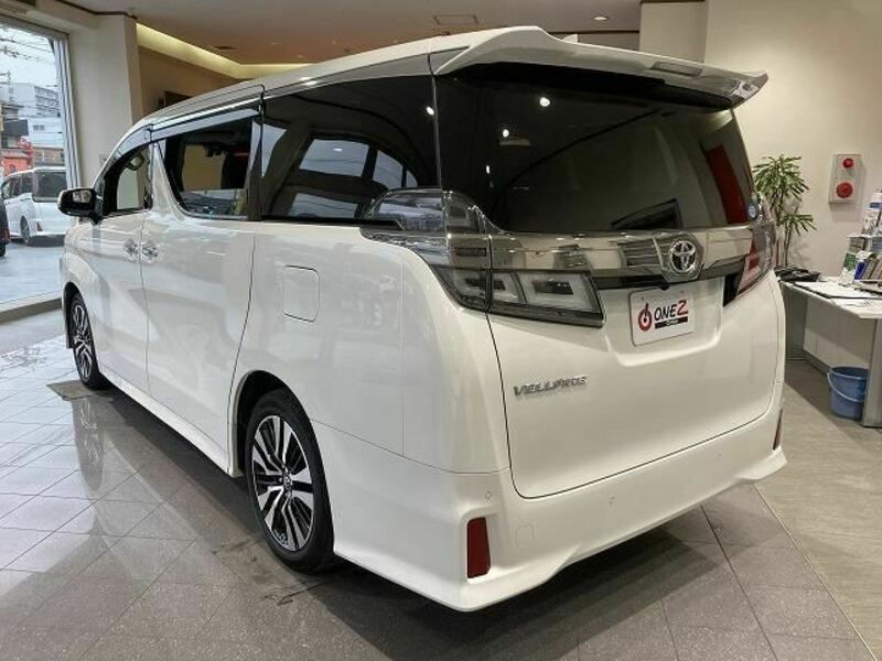 VELLFIRE-19