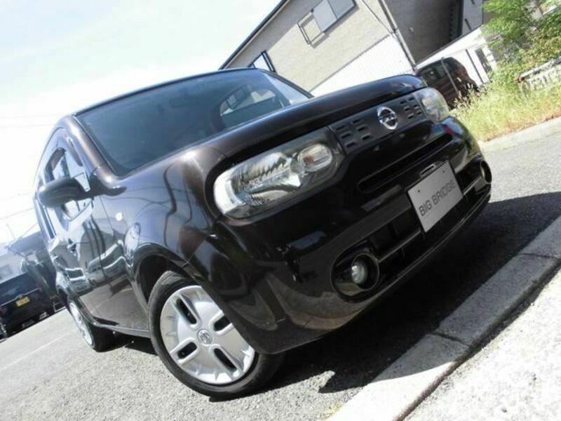 NISSAN　CUBE