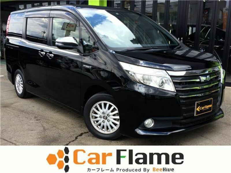 TOYOTA　NOAH