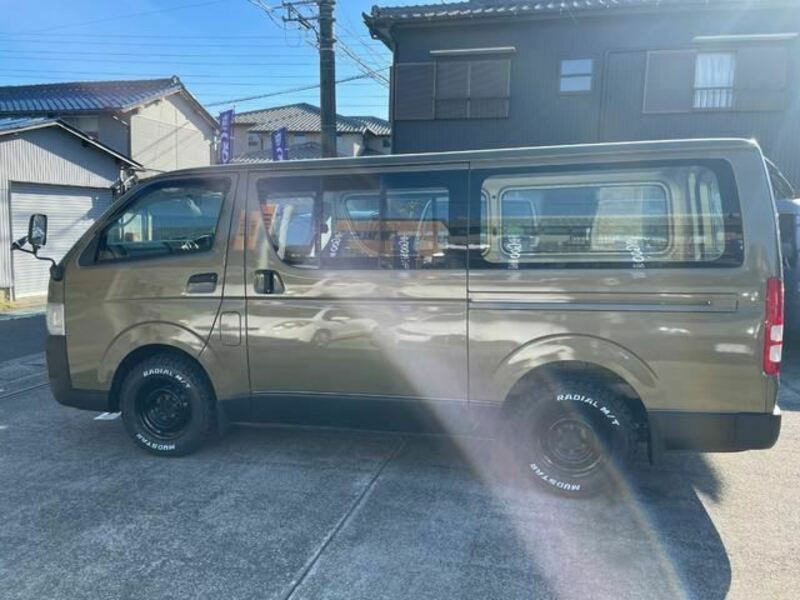 HIACE VAN-11