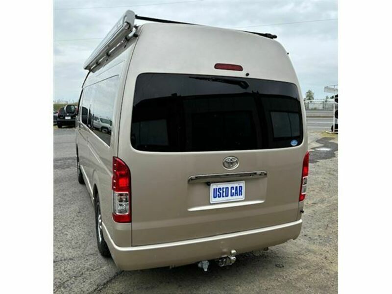 HIACE-1