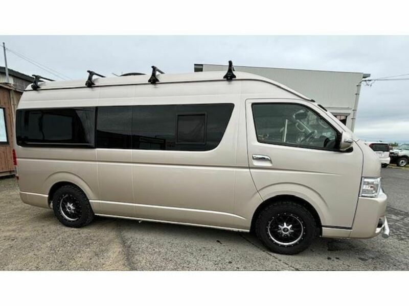 HIACE-4