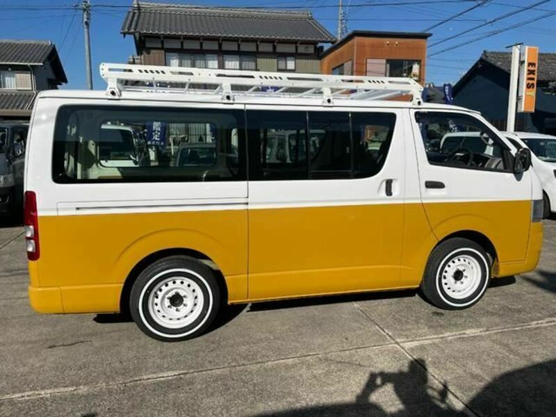 HIACE VAN-9