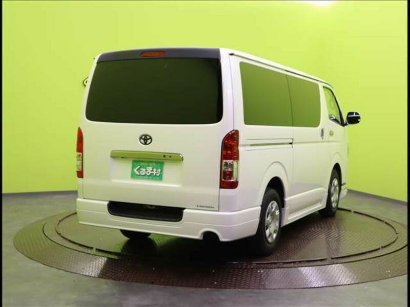 HIACE VAN-1