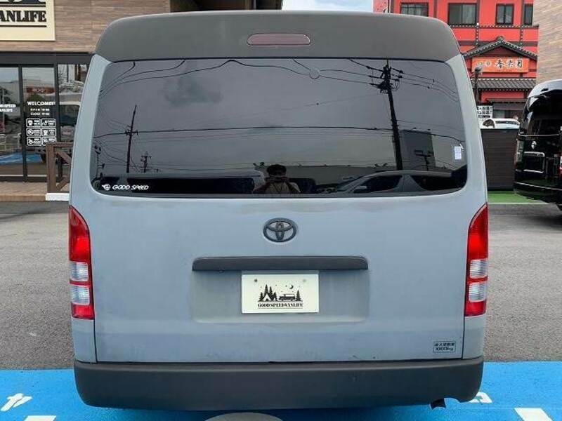 HIACE VAN-18