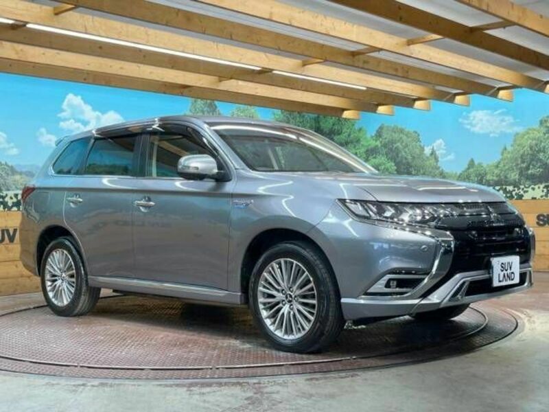 OUTLANDER PHEV-16