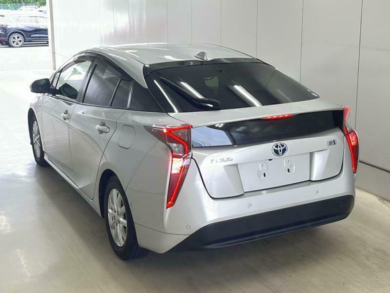 PRIUS-7