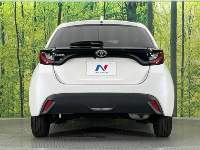 YARIS-15