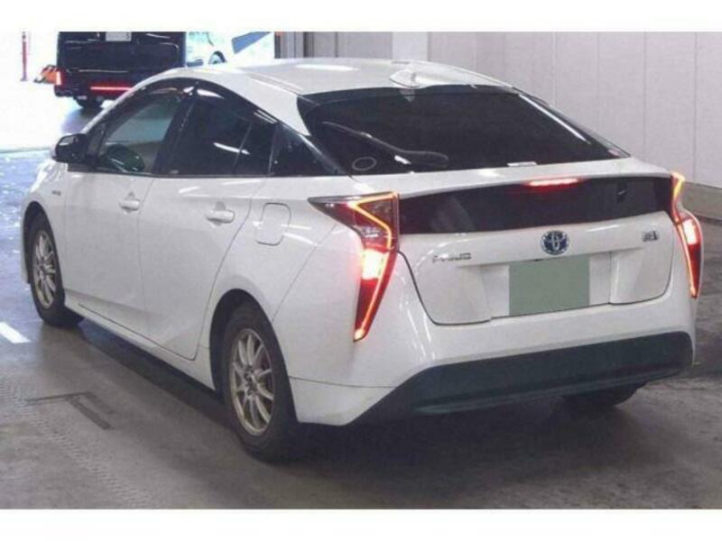 PRIUS-3