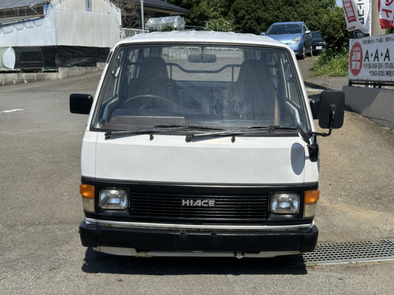 HIACE-8