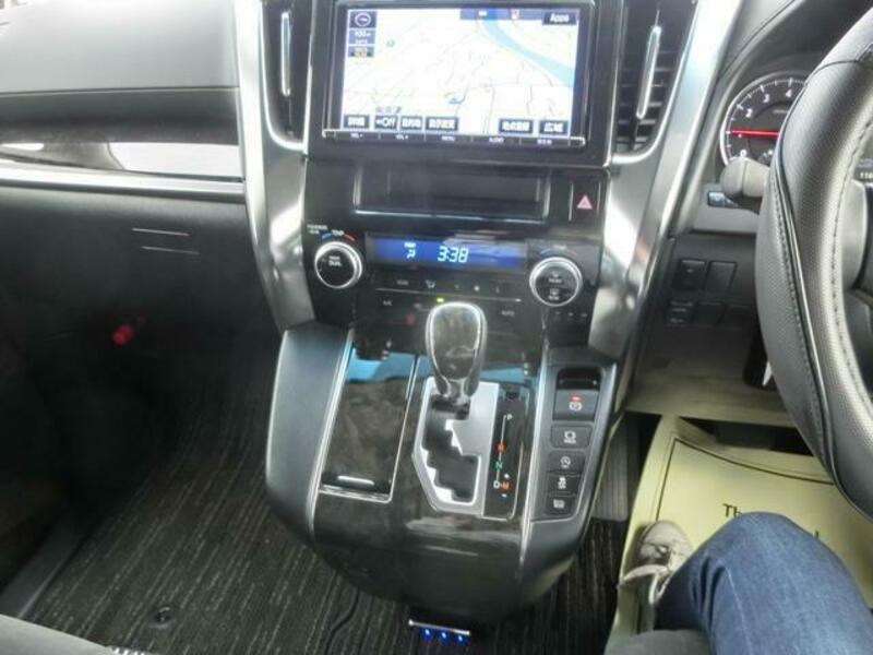 ALPHARD-7