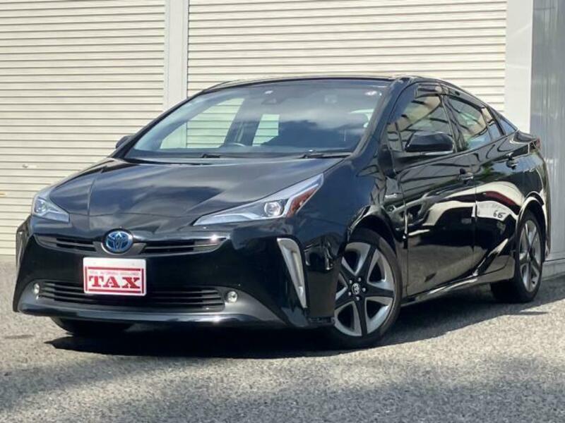 TOYOTA　PRIUS