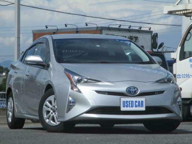 PRIUS-12