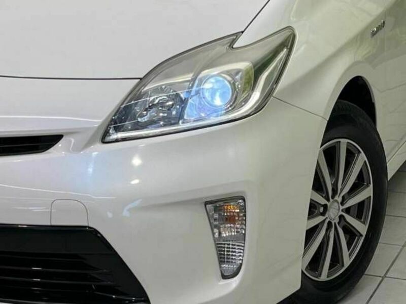 PRIUS-12