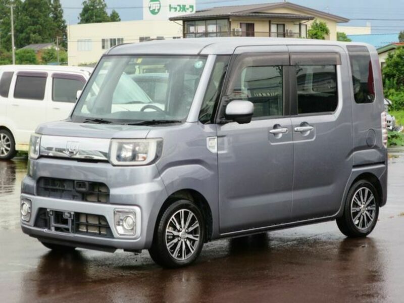 DAIHATSU　WAKE