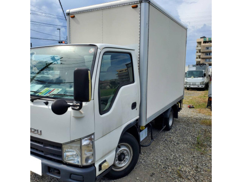 ISUZU　ELF