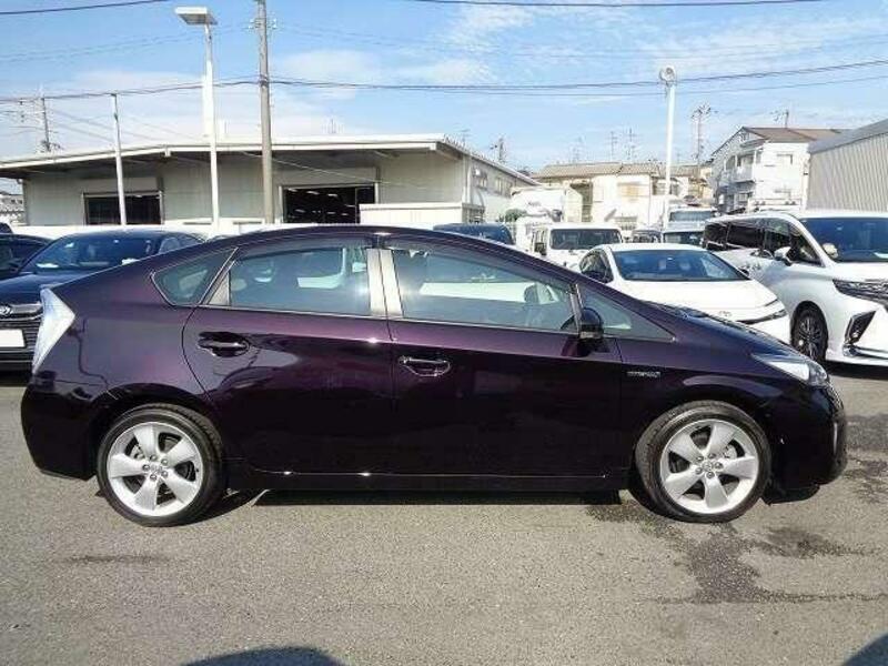 PRIUS-3