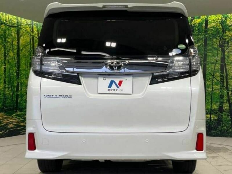 VELLFIRE-15