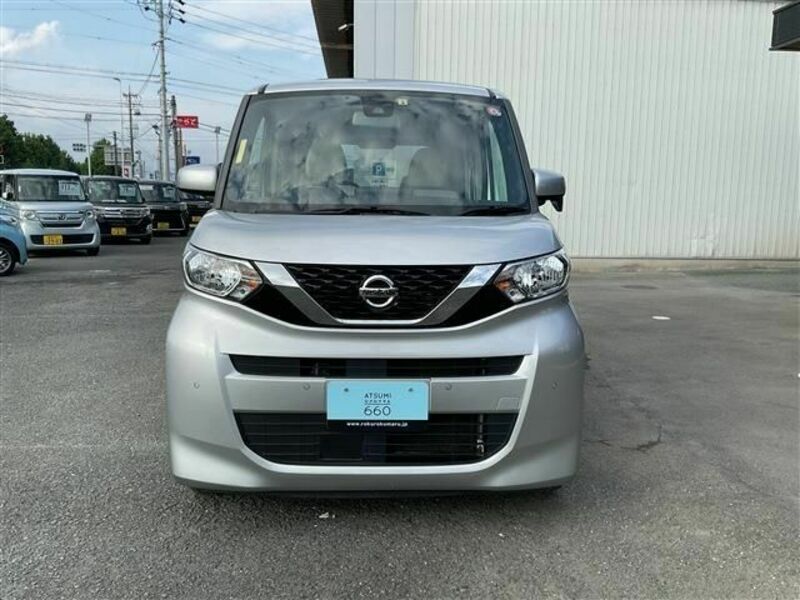 NISSAN　ROOX