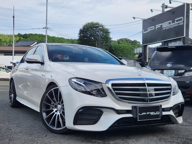 MERCEDES-BENZ　E-CLASS