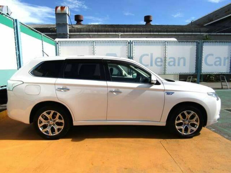 OUTLANDER PHEV-15