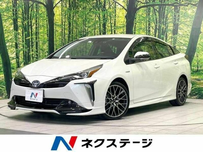 TOYOTA　PRIUS