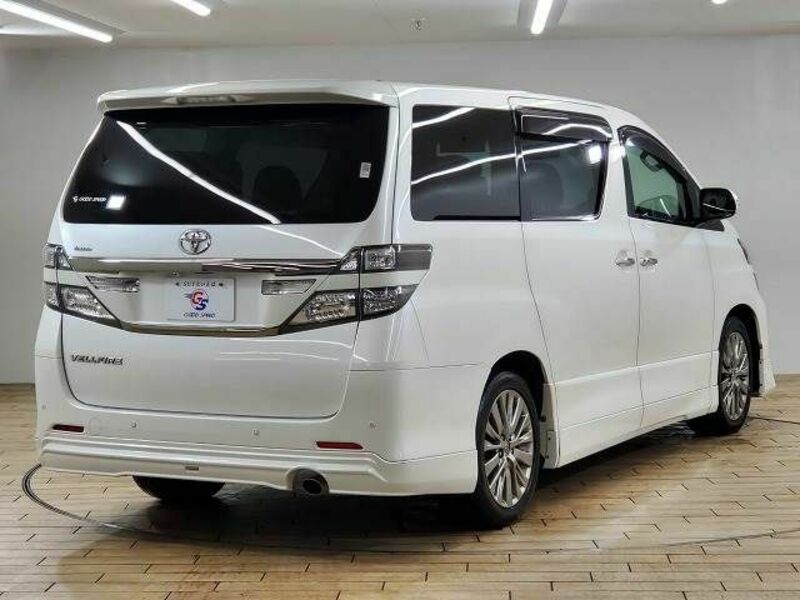 VELLFIRE-16