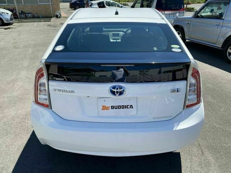 PRIUS-6