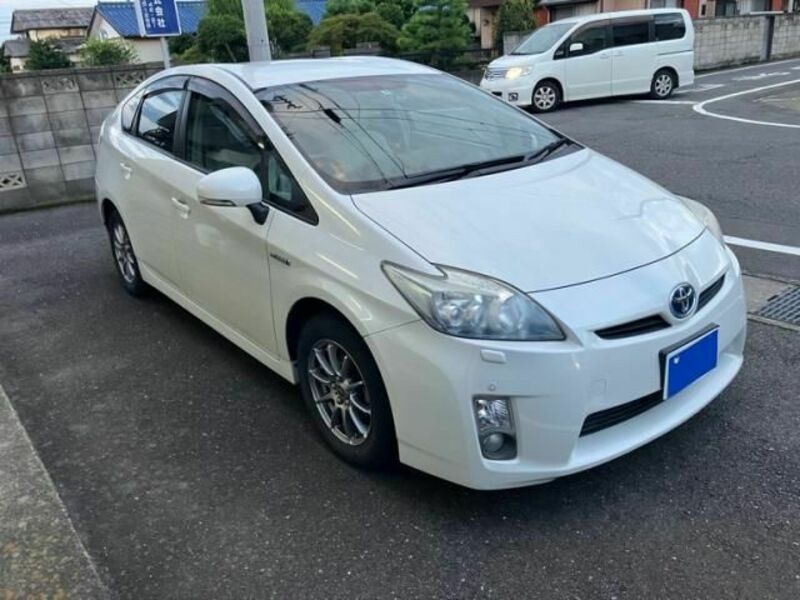 PRIUS-1