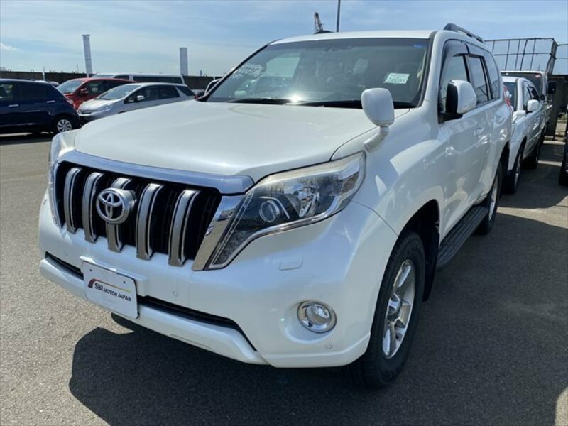 TOYOTA　LAND CRUISER PRADO