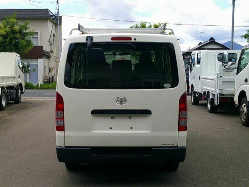 HIACE-1