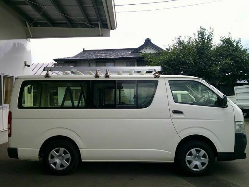 HIACE-5