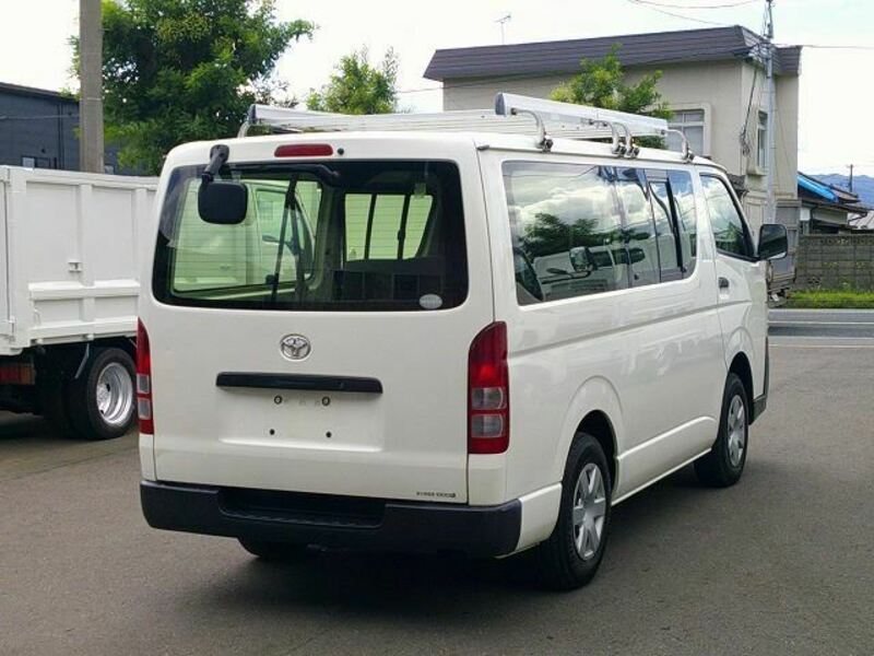 HIACE-7