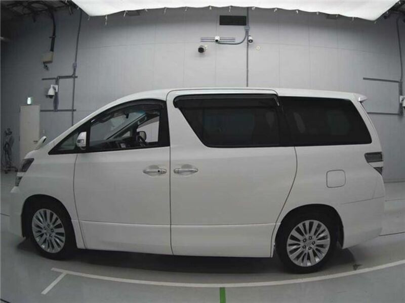 VELLFIRE-3