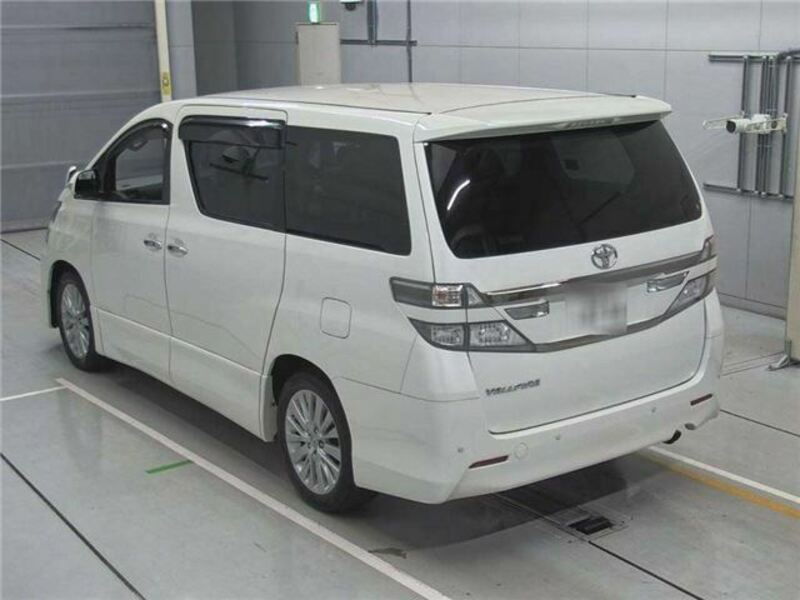 VELLFIRE-5