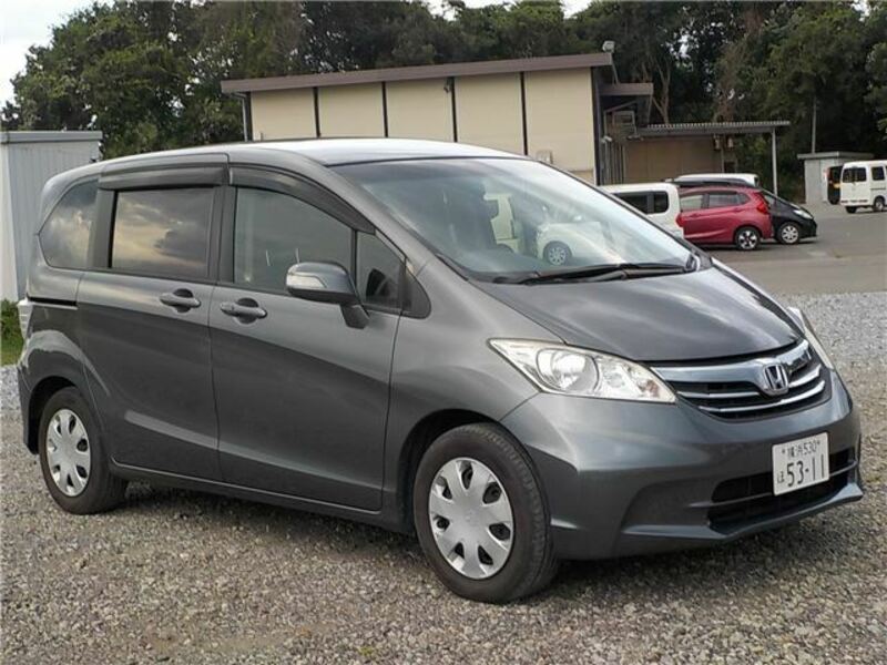 HONDA　FREED