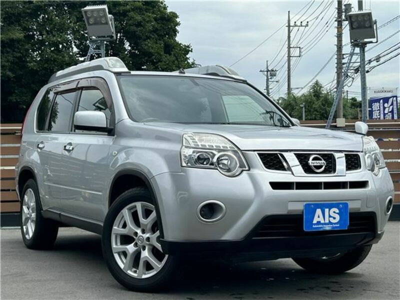 NISSAN　X-TRAIL